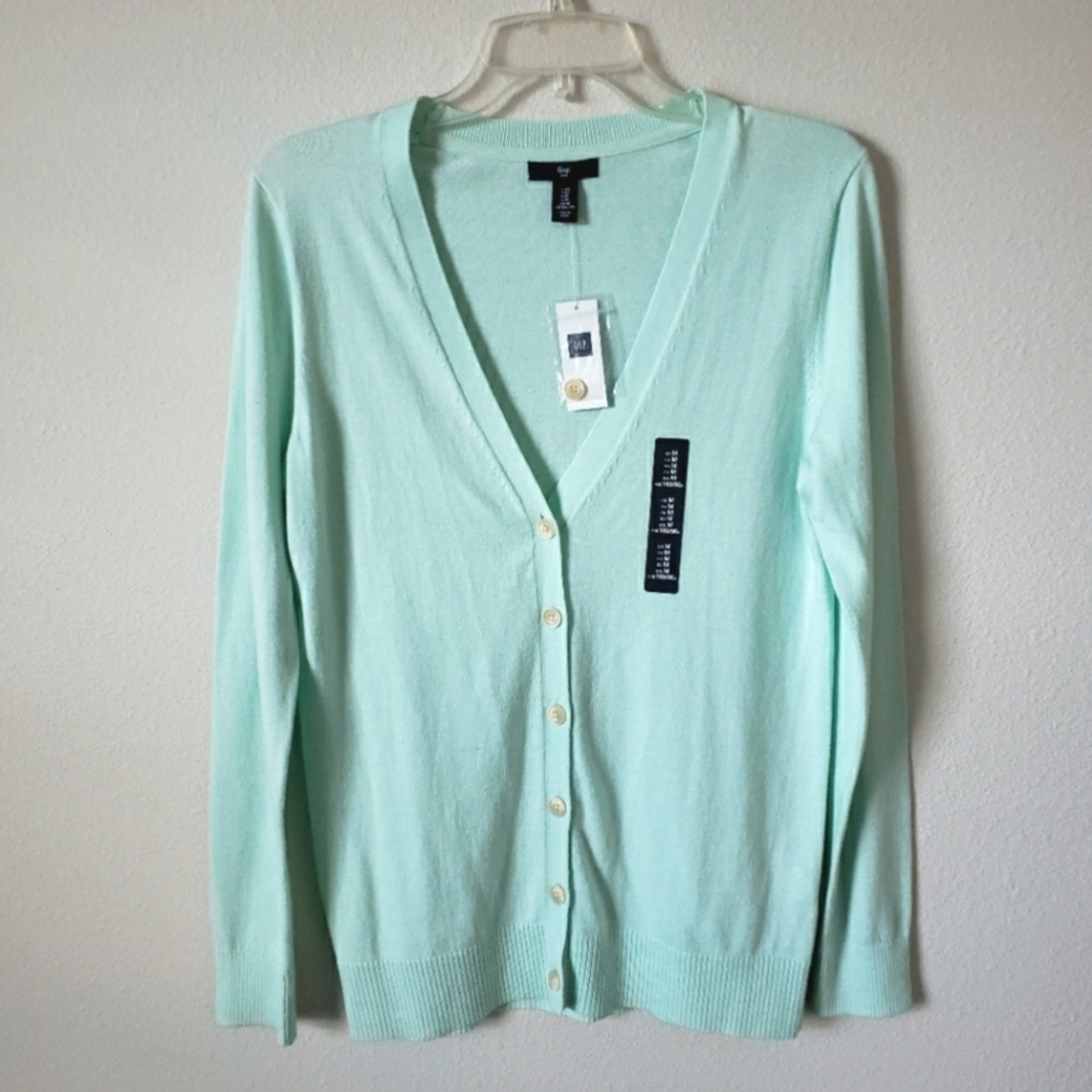 NWT GAP Women's Cardigan size M
